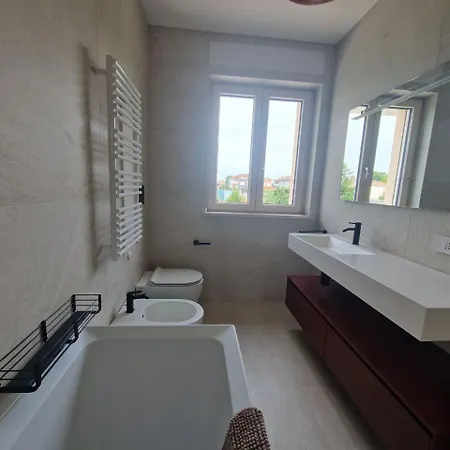 Donna Luisia - Wi-fi, Parcheggio Privato, Aria Condizionata Apartamento *