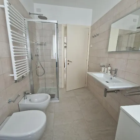 Donna Luisia - Wi-fi, Parcheggio Privato, Aria Condizionata Apartamento Civitanova Marche