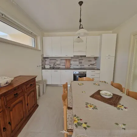 Apartamento Donna Luisia - Wi-fi, Parcheggio Privato, Aria Condizionata