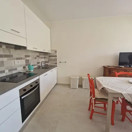 Apartamento Donna Luisia - Wi-fi, Parcheggio Privato, Aria Condizionata *